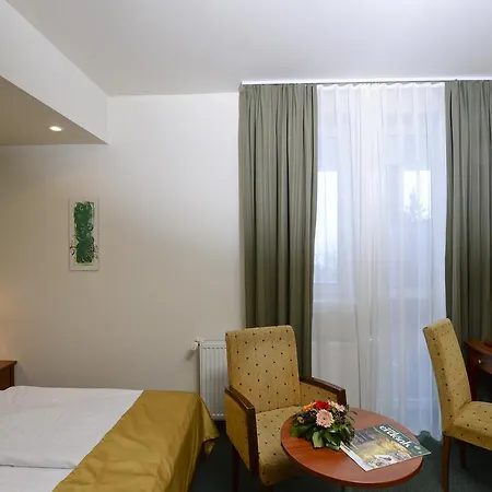 Hunguest Grandhotel Galya 4*