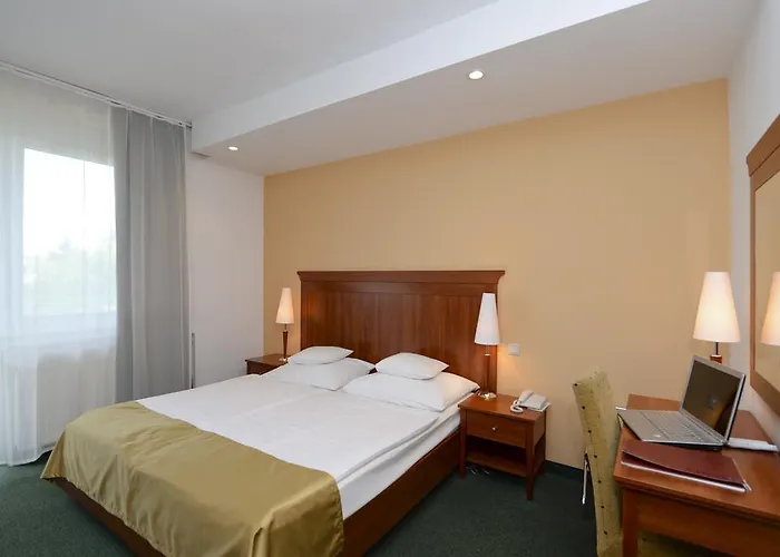 Hunguest Grandhotel Galya 4*