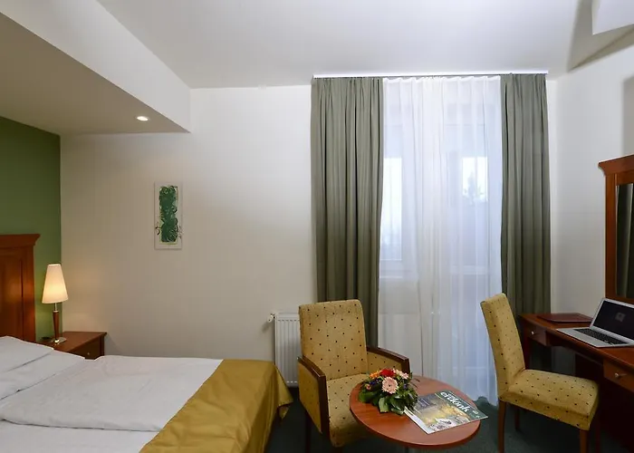 Hunguest Grandhotel Galya 4*
